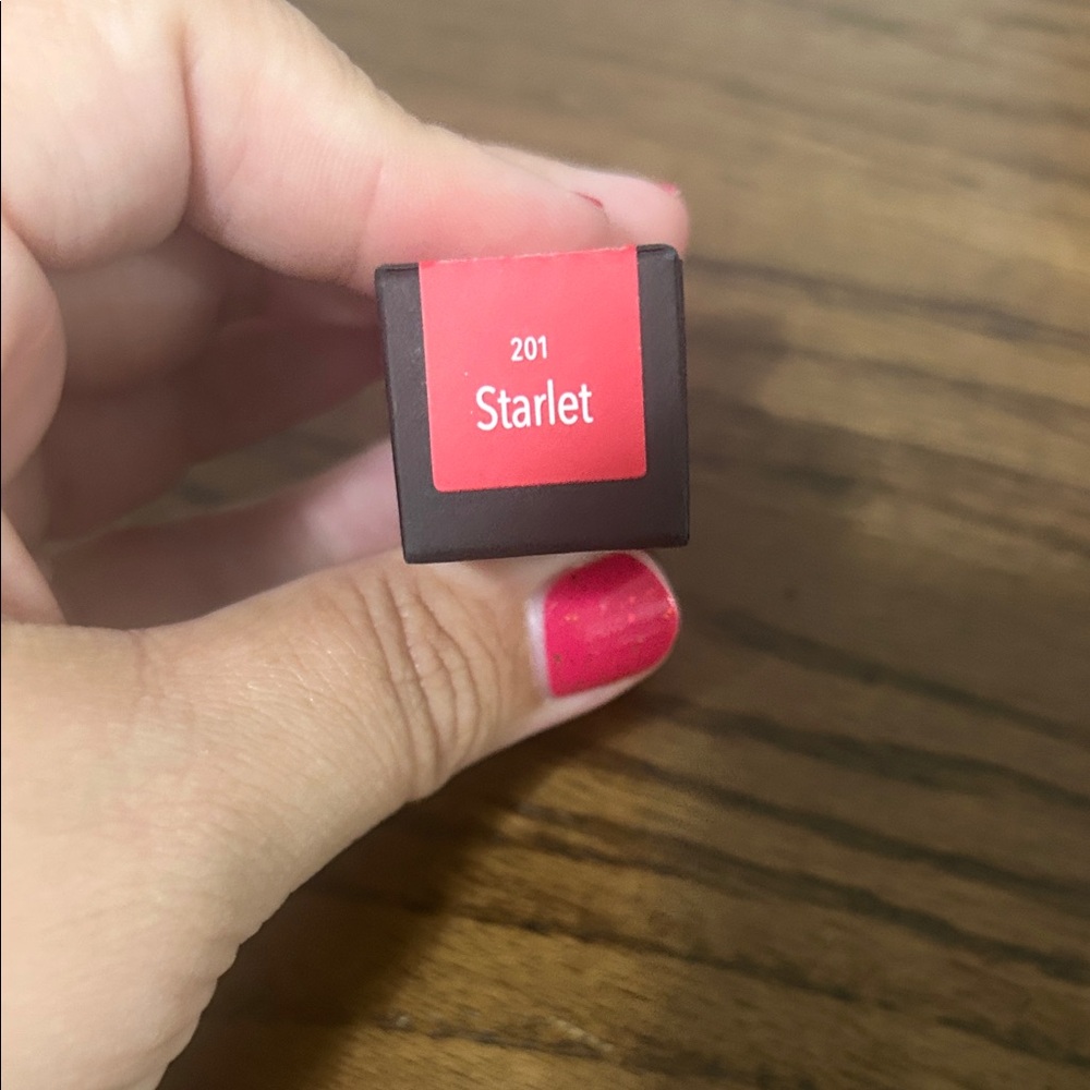 Color Street Starlet Lipstick - Vibrant Red